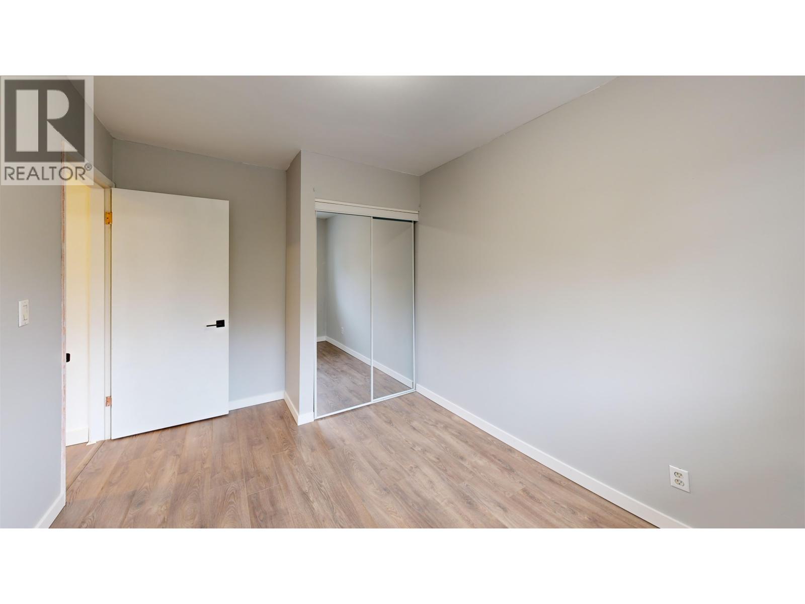 835 Spruce Avenue Property Photo 12