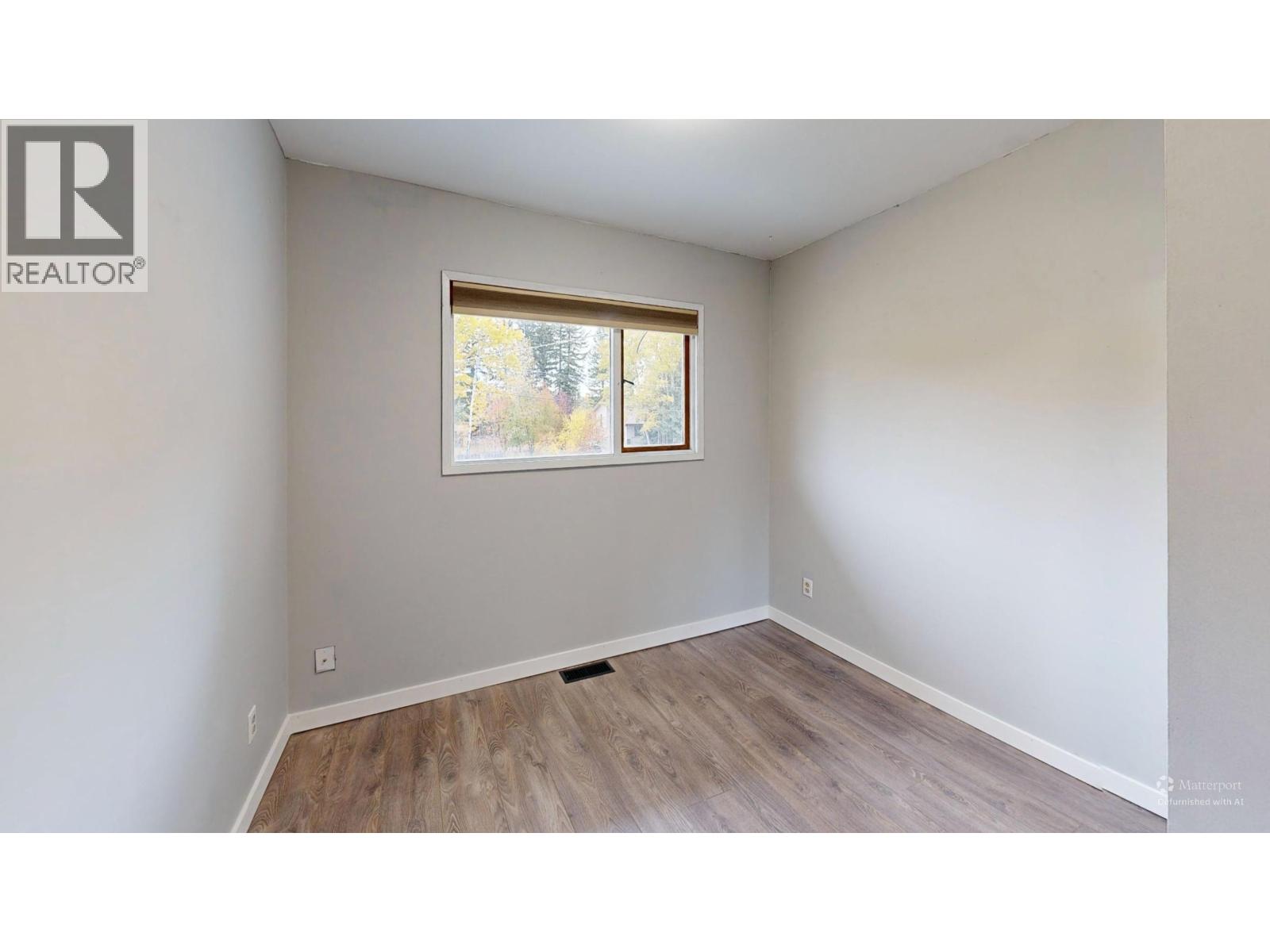 835 Spruce Avenue Property Photo 14