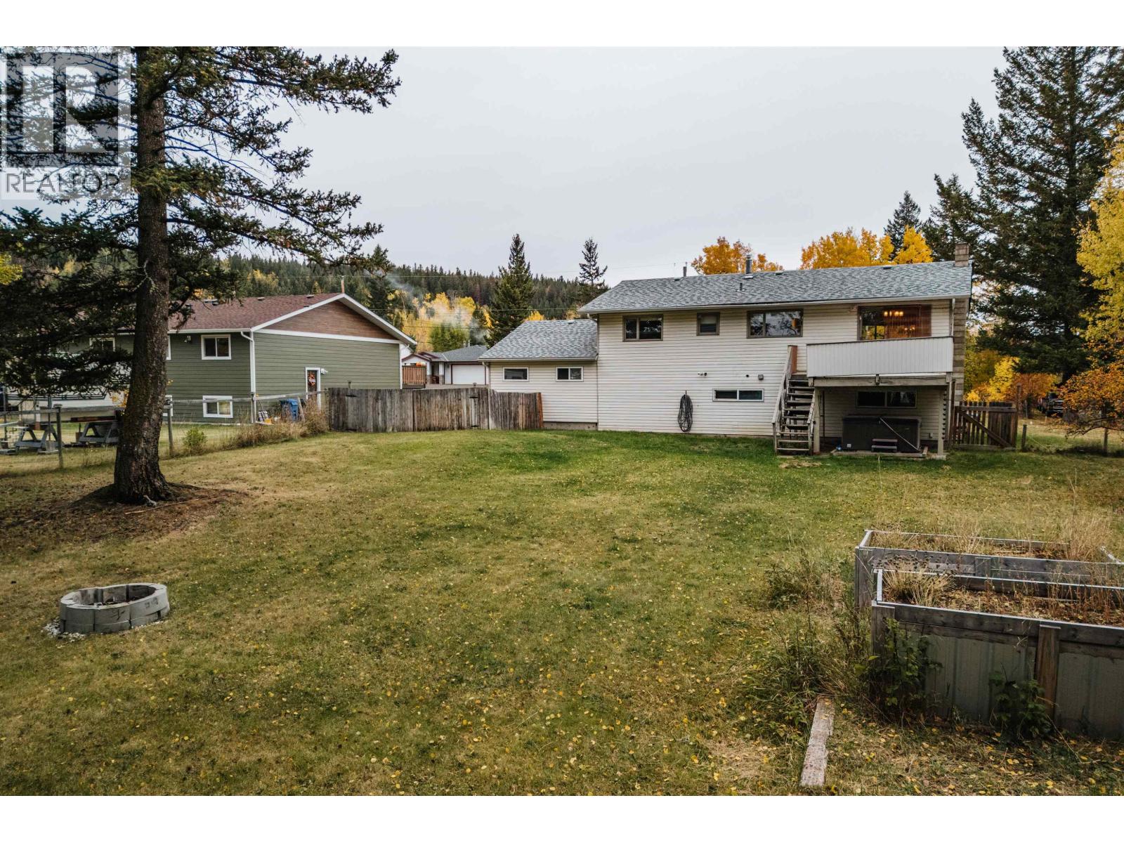 835 Spruce Avenue Property Photo 28