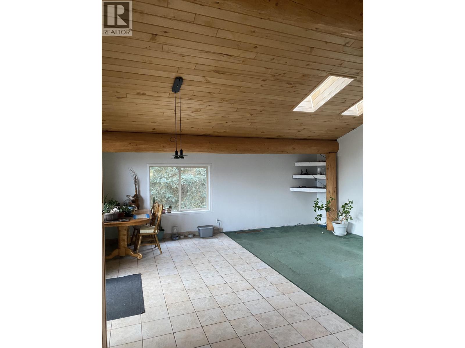 6192 Hunt Road Property Photo 6