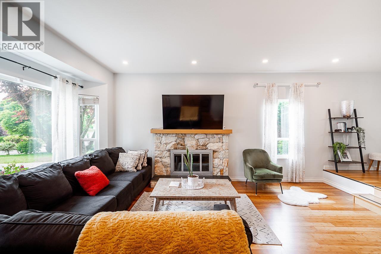 1402 BRIARCLIFFE DRIVE Property Photo 1