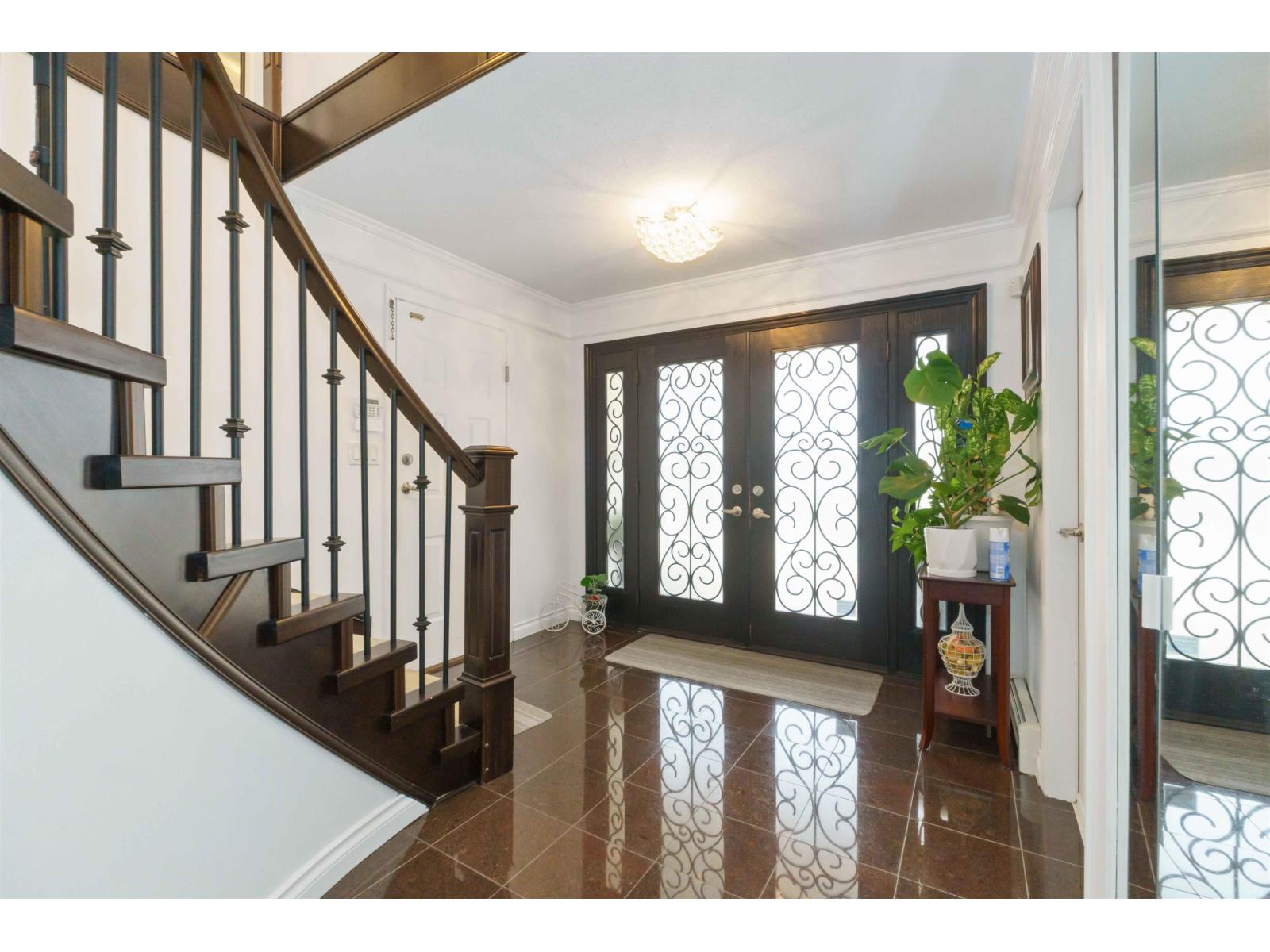 12183 77 Avenue Property Photo 6