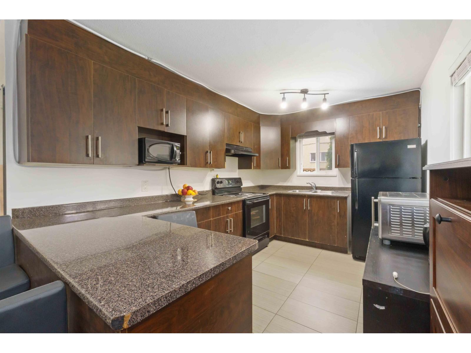 12183 77 Avenue Property Photo 27