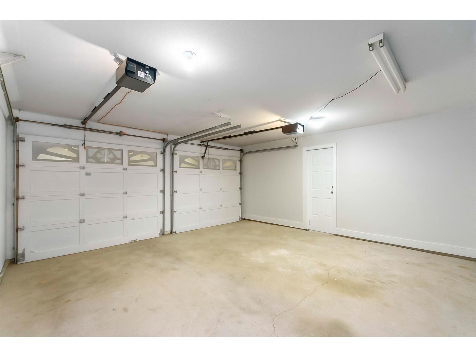 12183 77 Avenue Property Photo 36