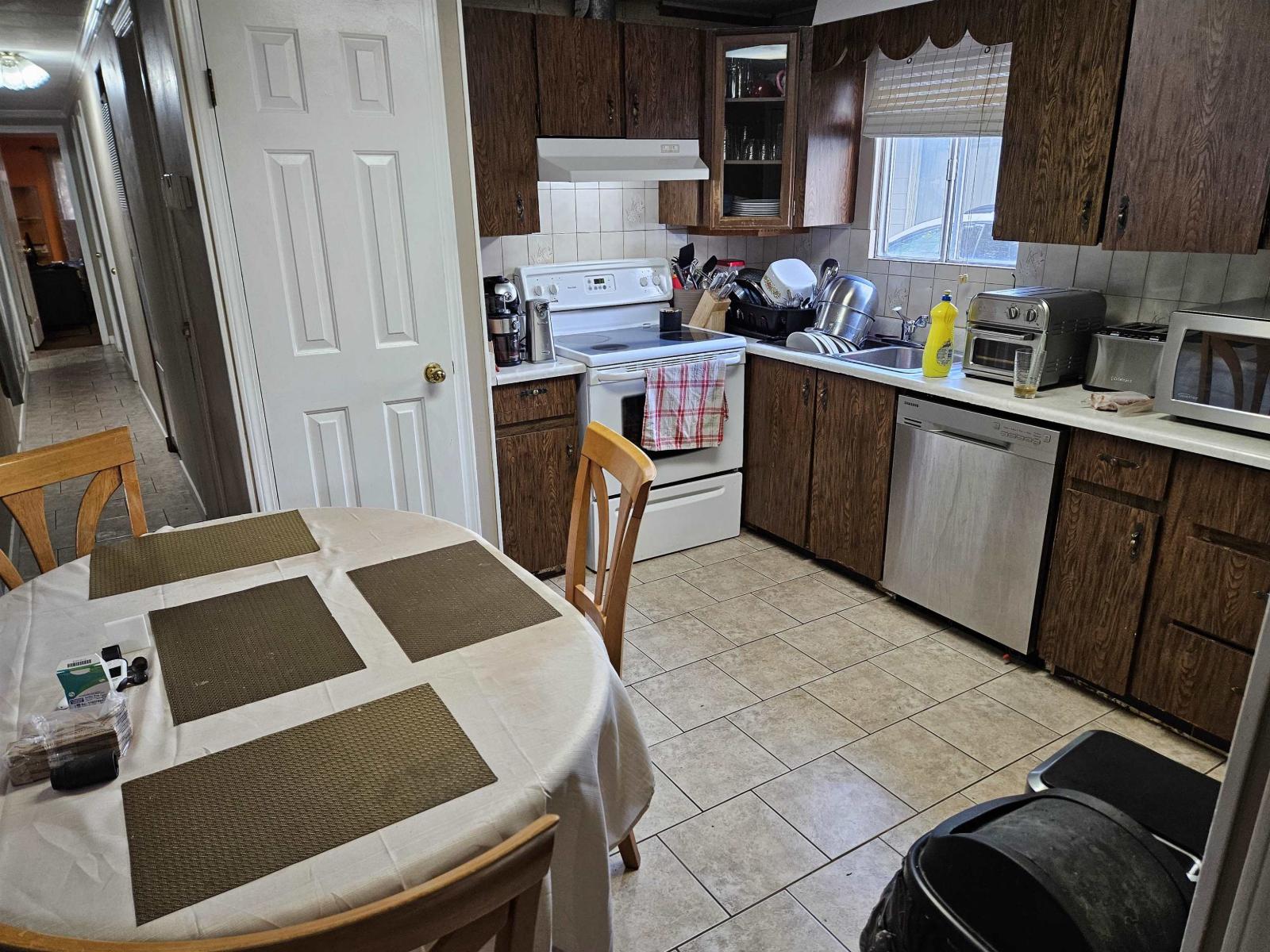 60 8220 King George Boulevard Property Photo 5