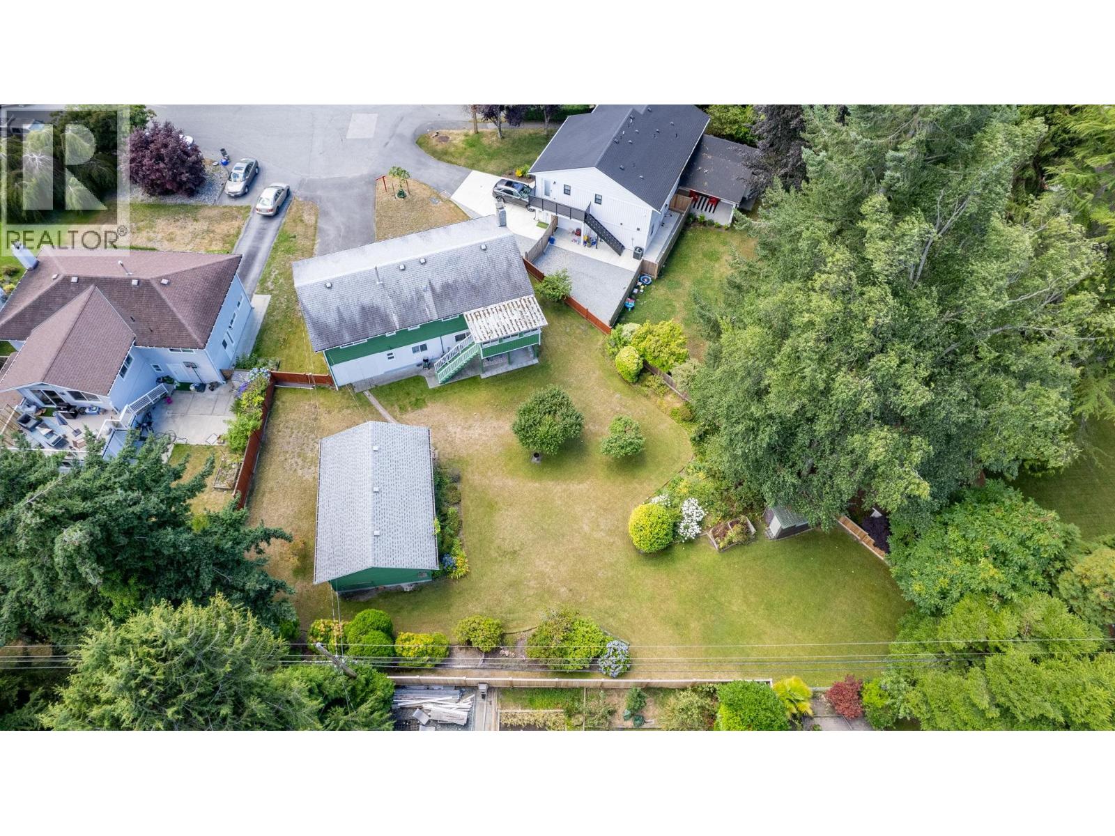 5451 7b Avenue Property Photo 1