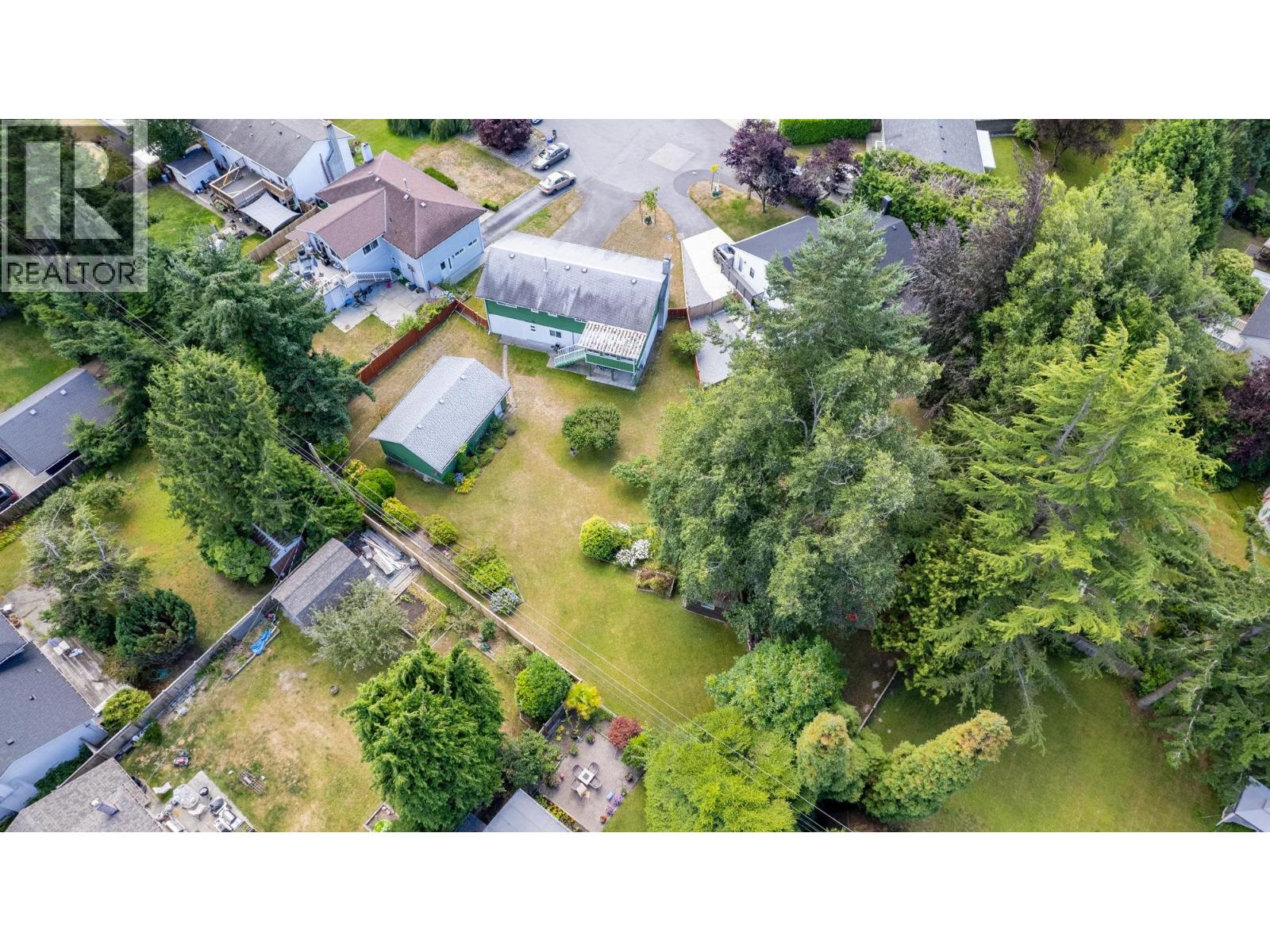 5451 7b Avenue Property Photo 2