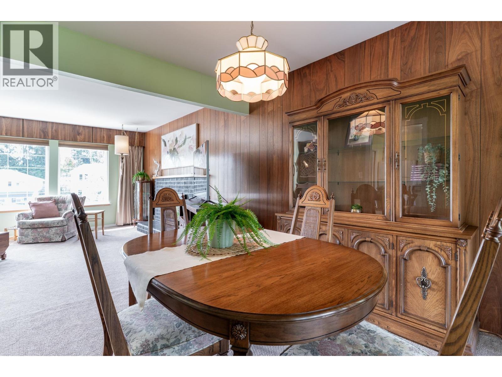 5451 7b Avenue Property Photo 8