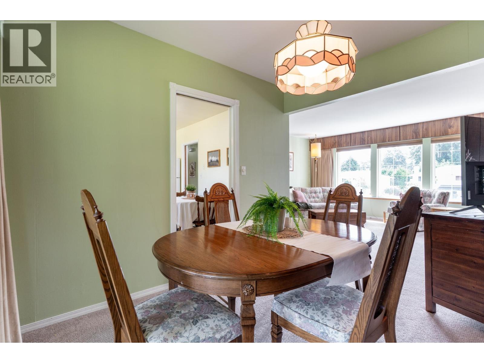 5451 7b Avenue Property Photo 10