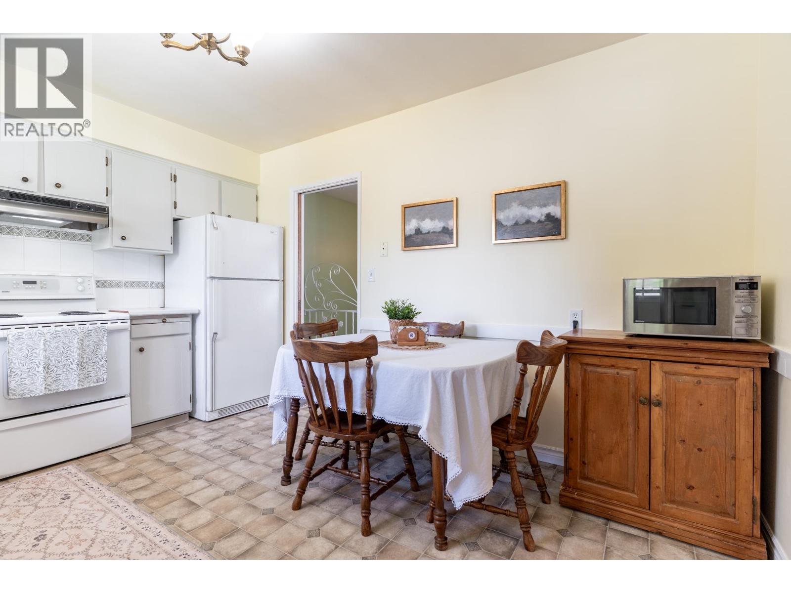 5451 7b Avenue Property Photo 16