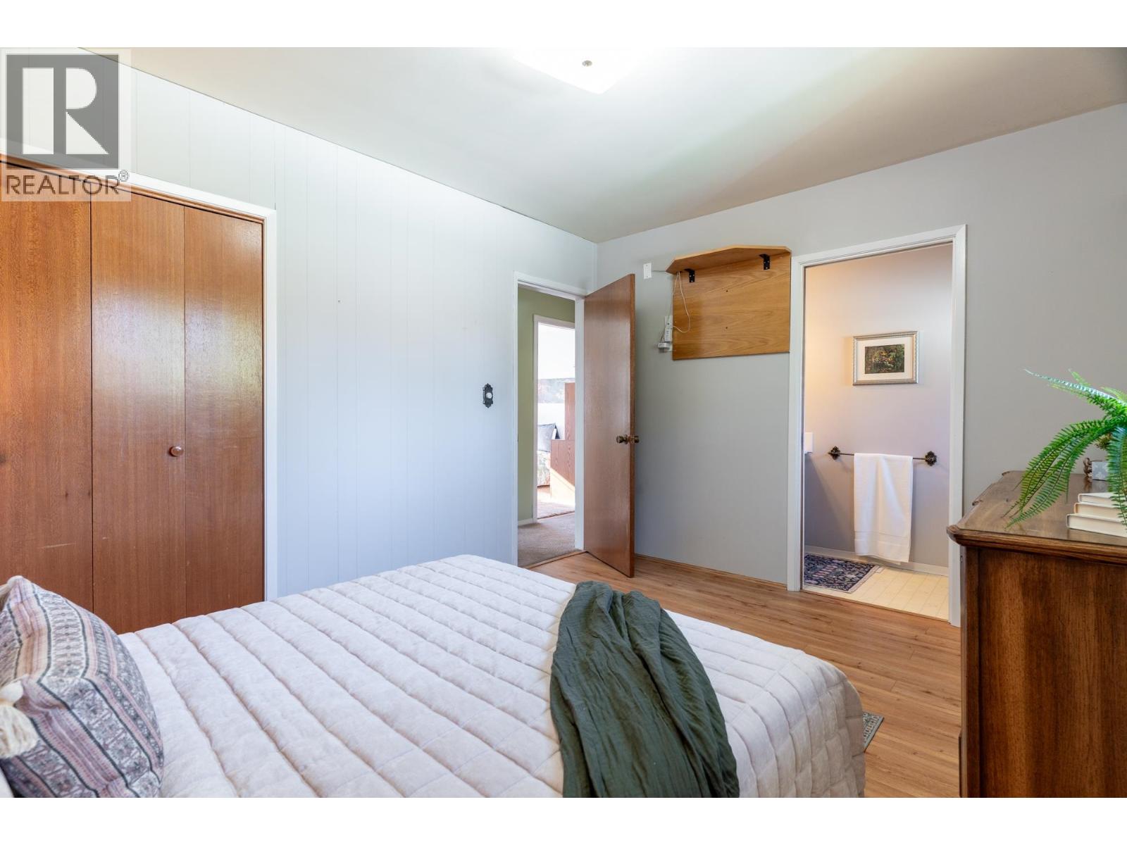 5451 7b Avenue Property Photo 20