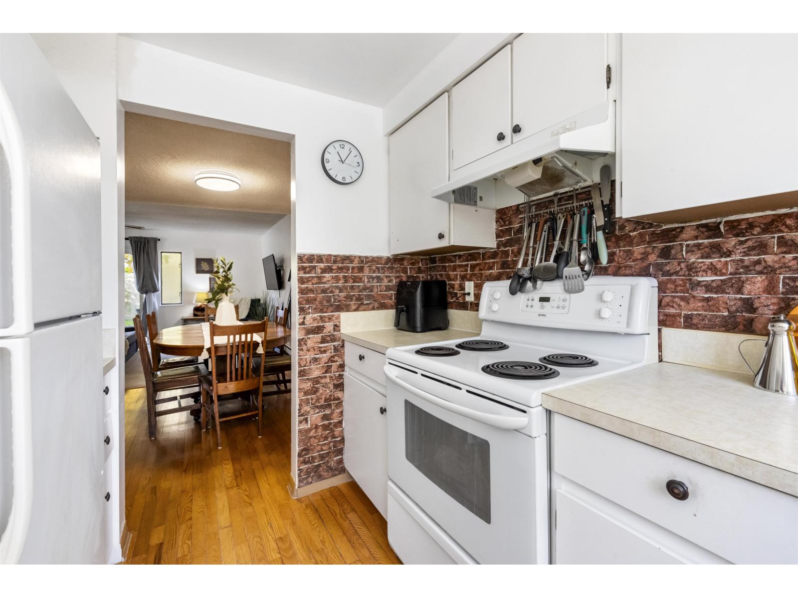 9264 122 #108 Property Photo 5