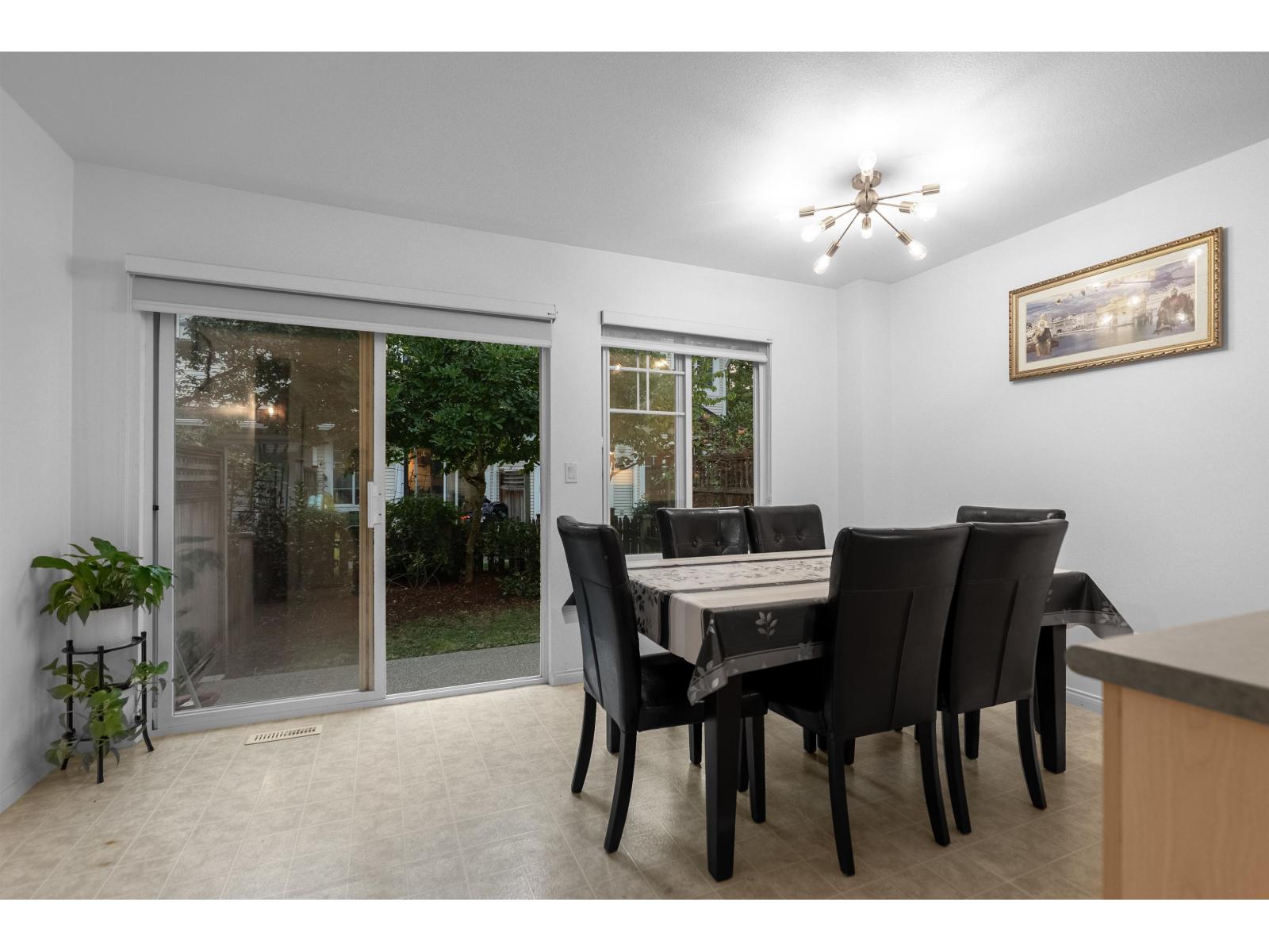 56 6533 121 Street Property Photo 10