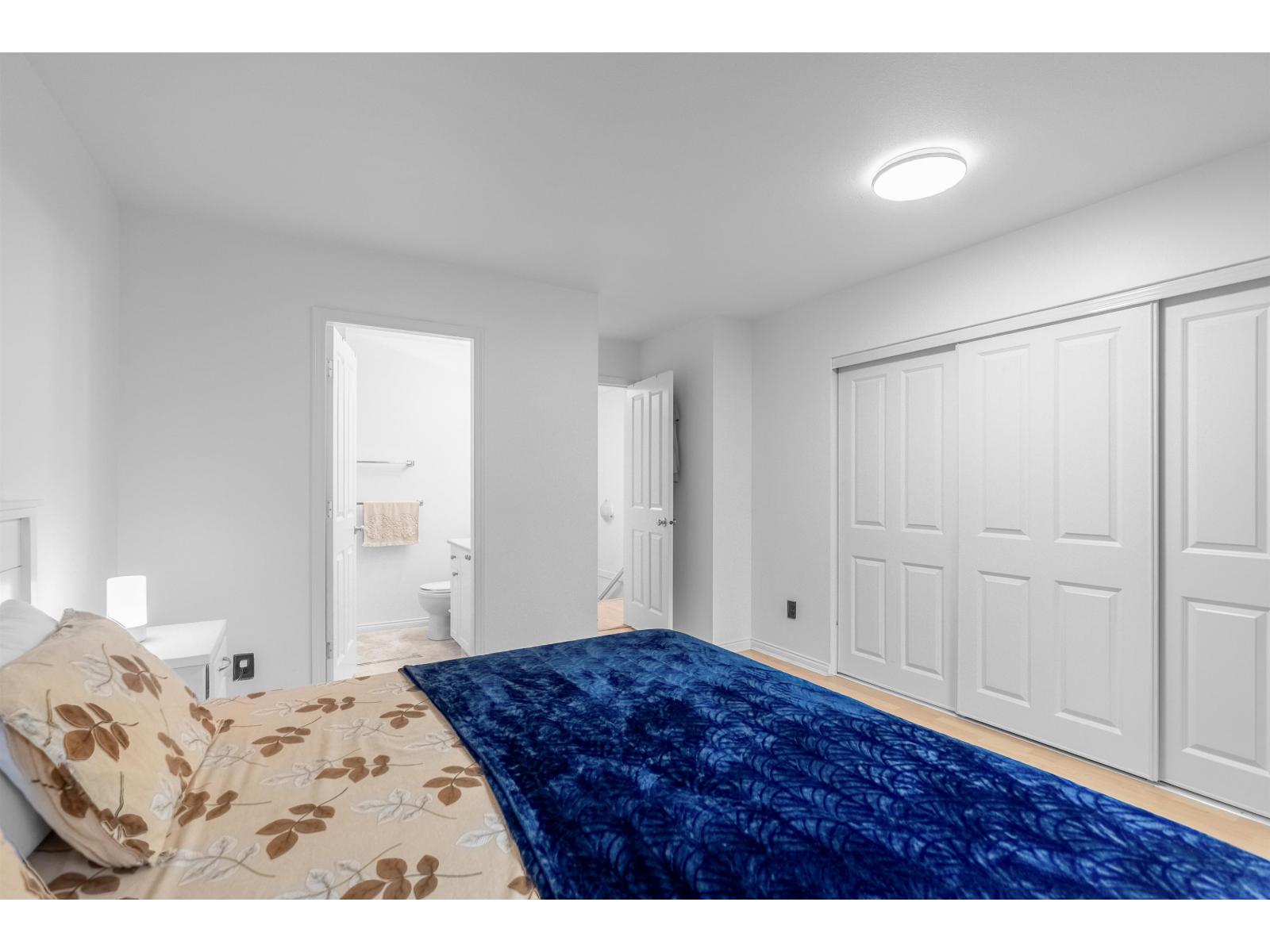 56 6533 121 Street Property Photo 14