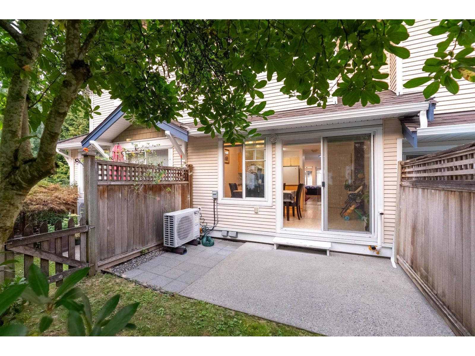 56 6533 121 Street Property Photo 20