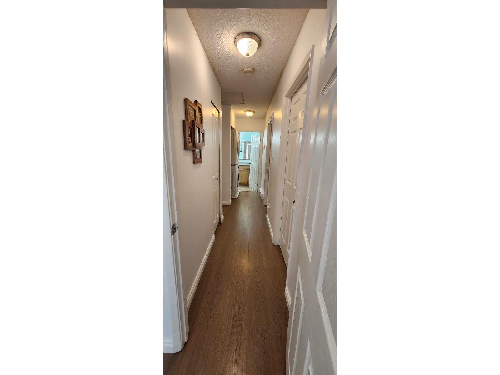 255 27411 28 Avenue Property Photo 10