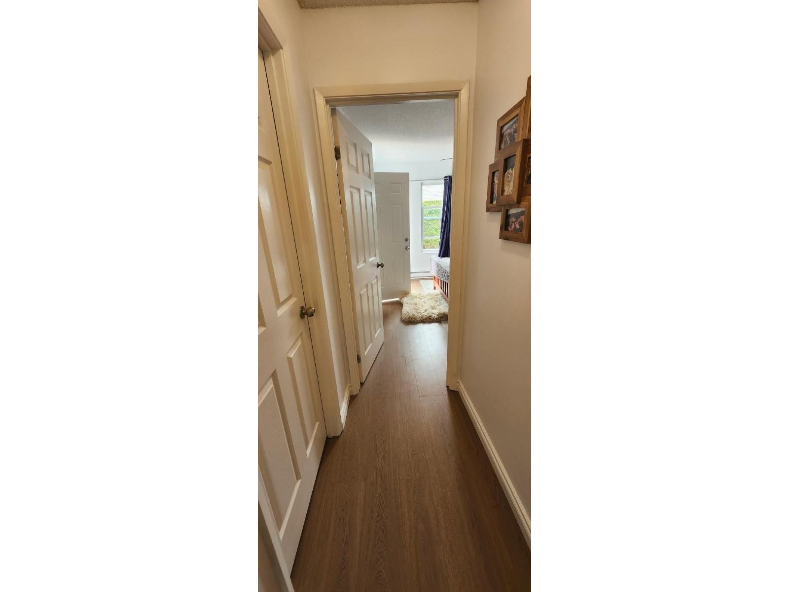 255 27411 28 Avenue Property Photo 11