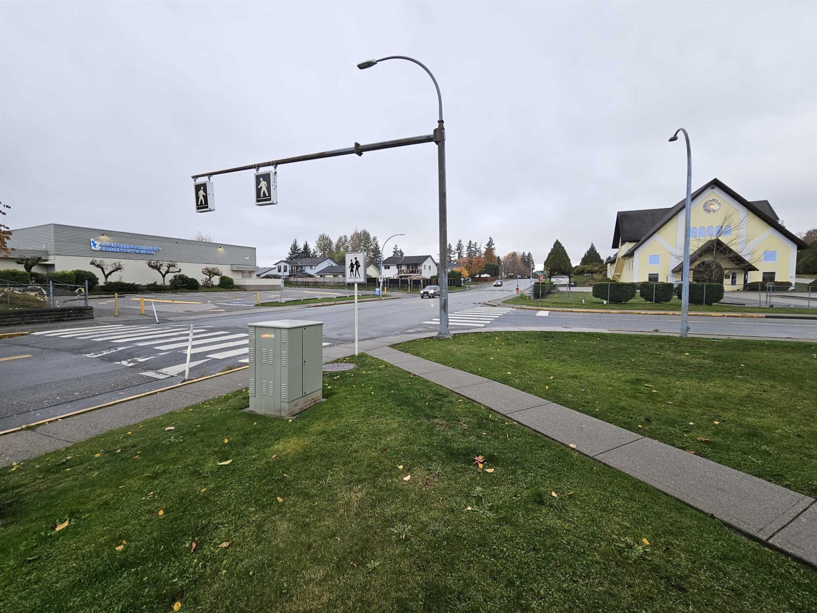 255 27411 28 Avenue Property Photo 19