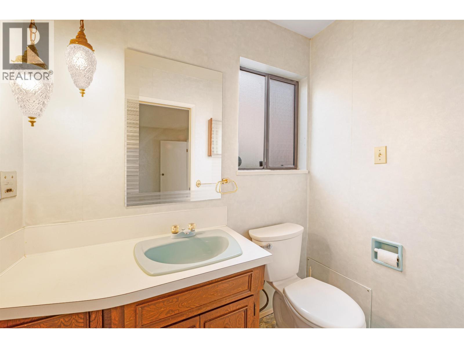 6611 Francis Road Property Photo 12