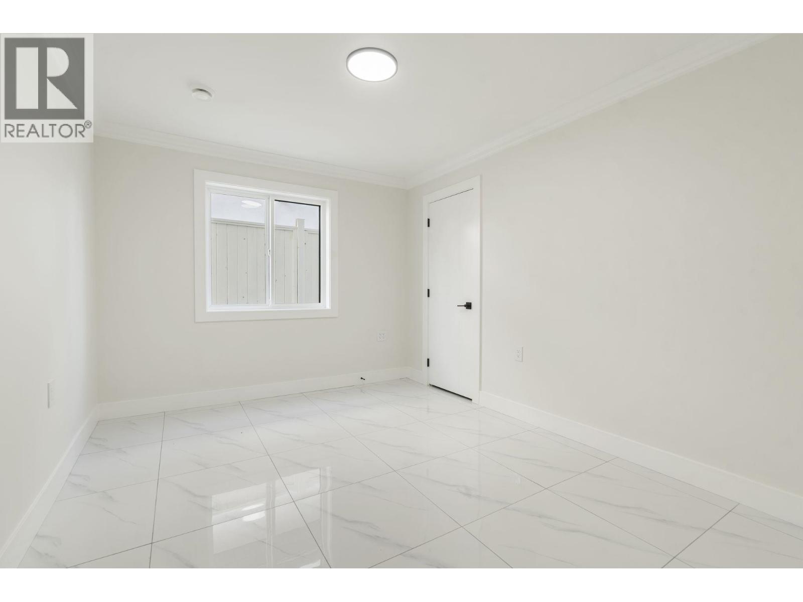 5685 Laurel Street Property Photo 34