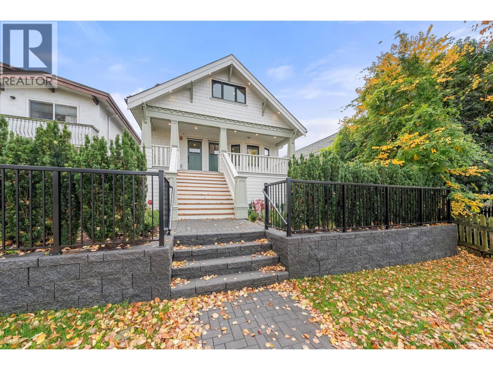 2528 MCGILL Street Property Photo 1