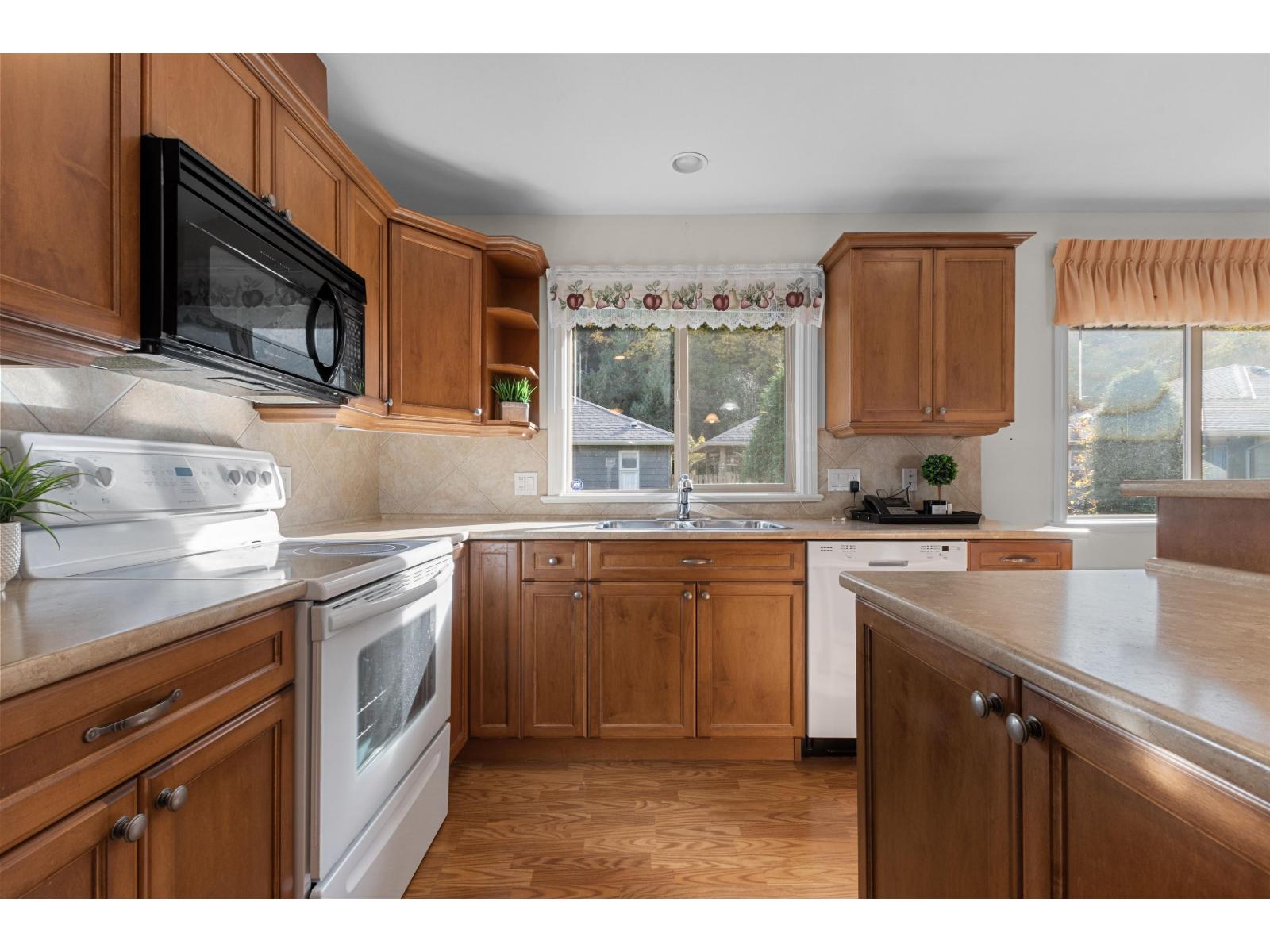 46000 Thomas Road #194 Property Photo 8