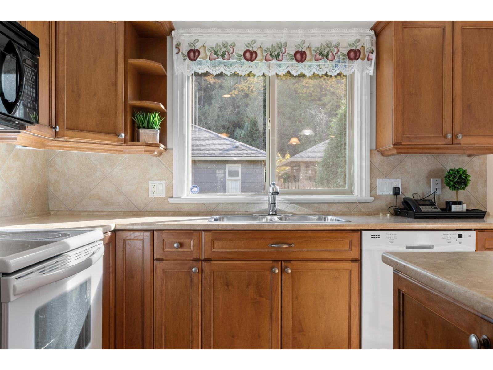 46000 Thomas Road #194 Property Photo 9