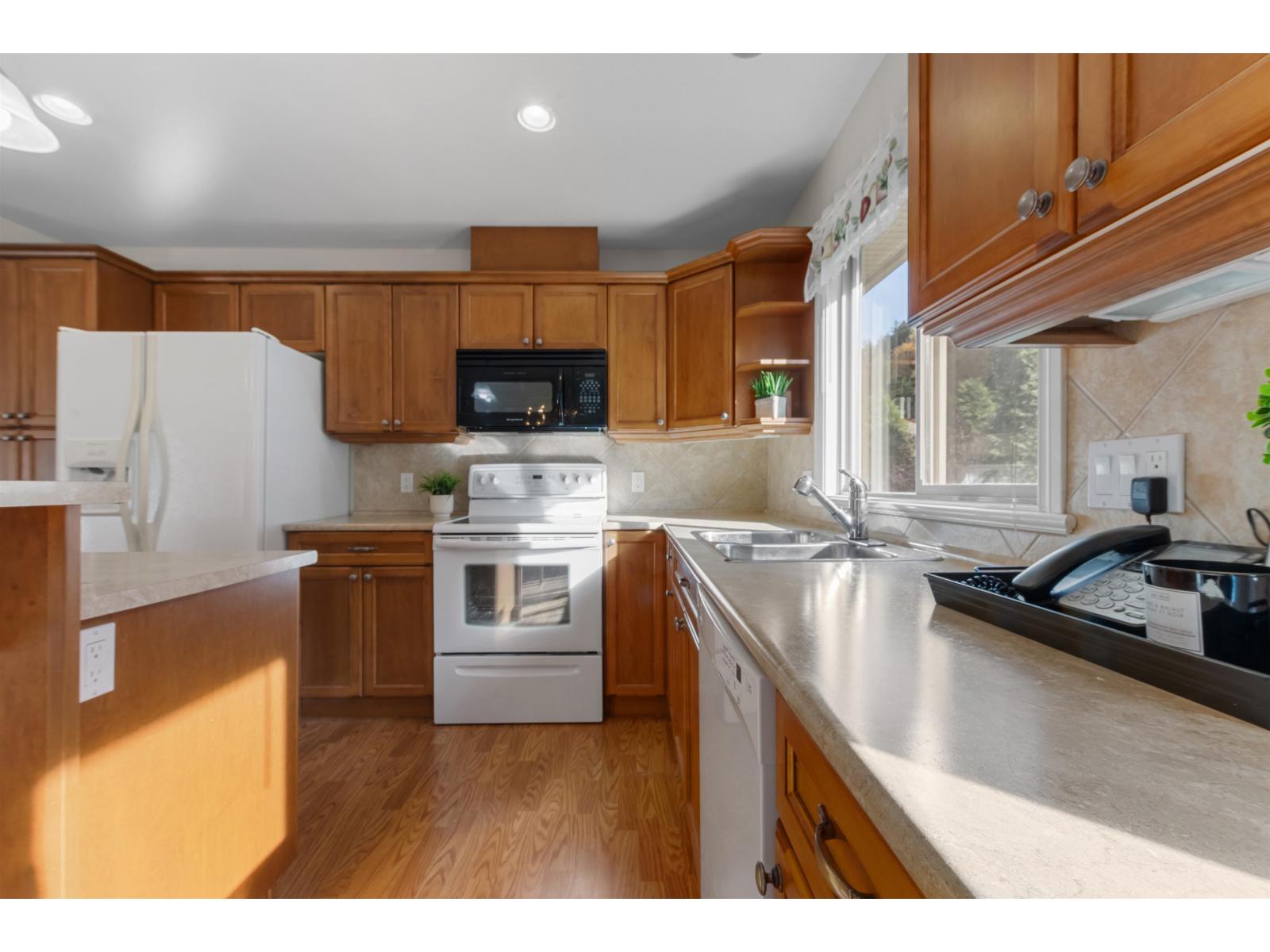 46000 Thomas Road #194 Property Photo 10