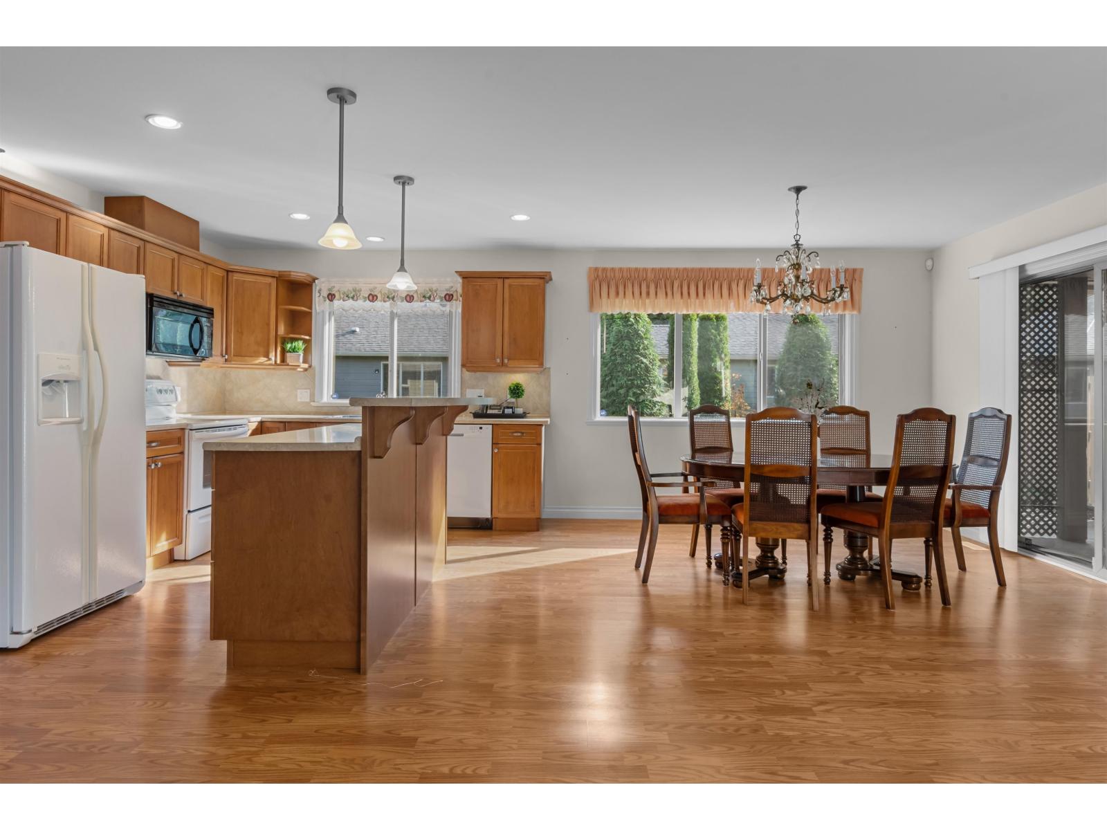 46000 Thomas Road #194 Property Photo 11