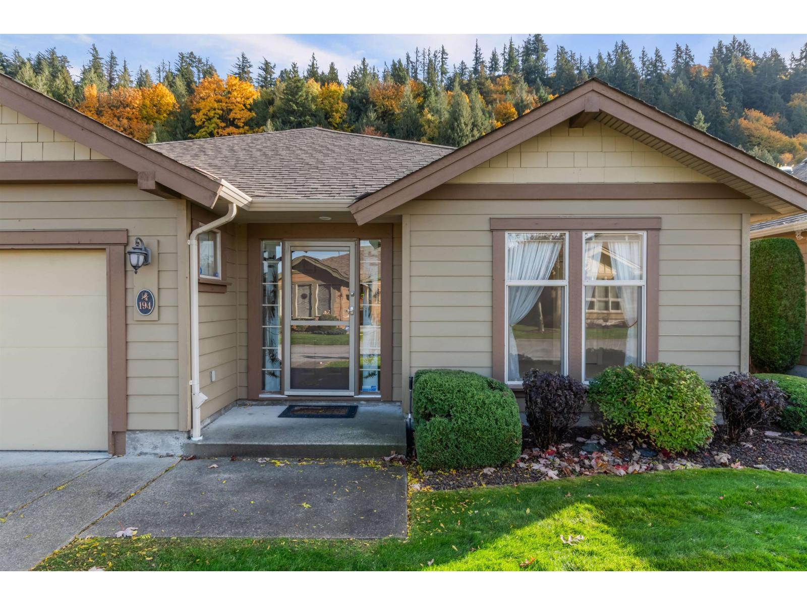 46000 Thomas Road #194 Property Photo 29