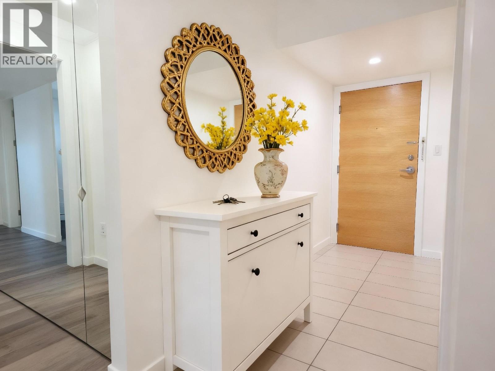 7888 Saba Road #1207 Property Photo 3