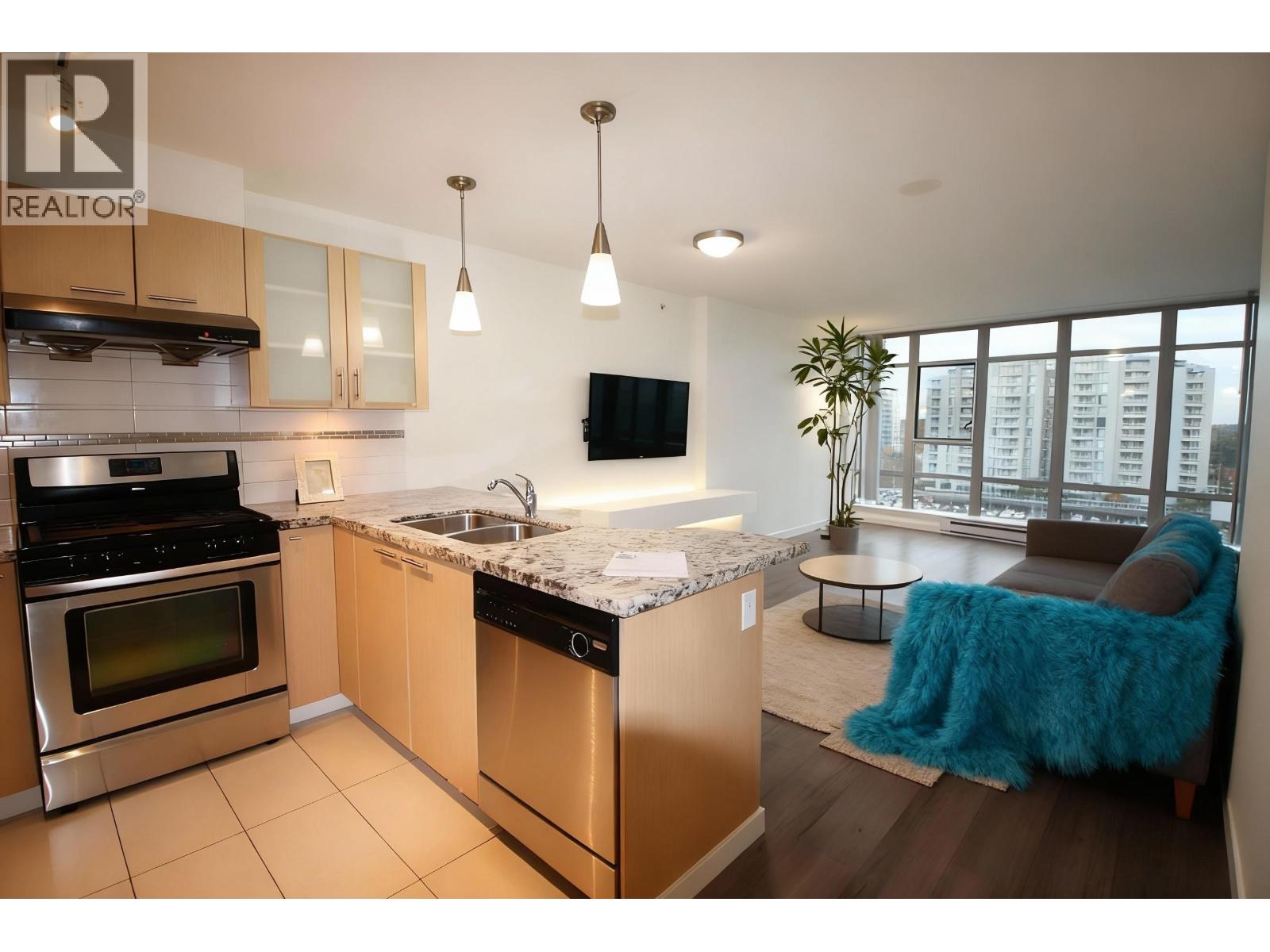 7888 Saba Road #1207 Property Photo 4