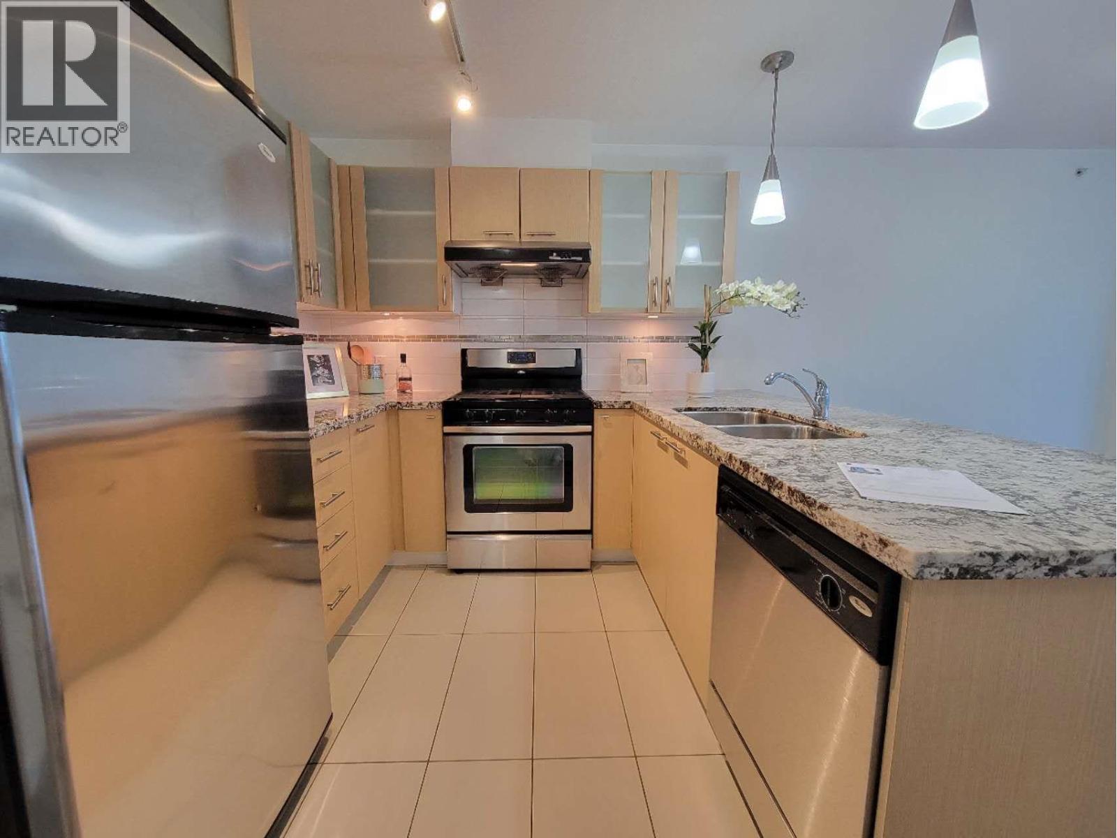 7888 Saba Road #1207 Property Photo 7