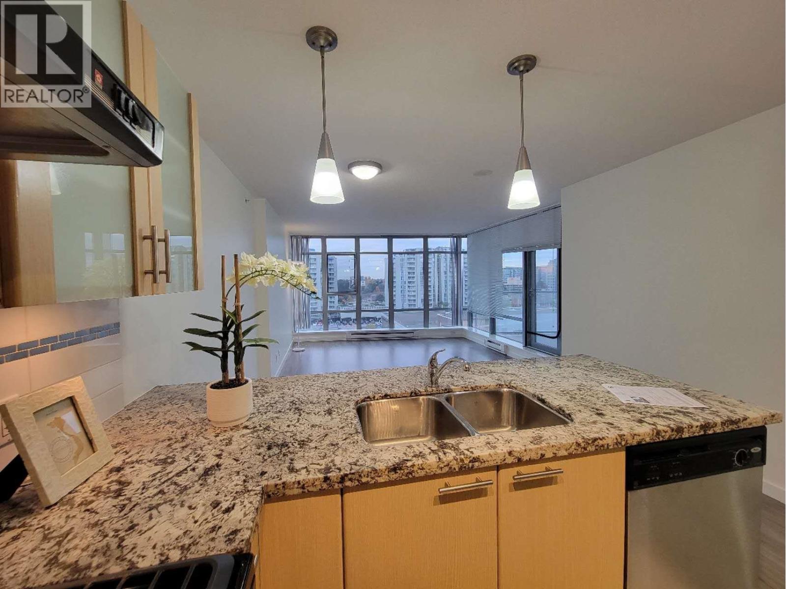 7888 Saba Road #1207 Property Photo 8