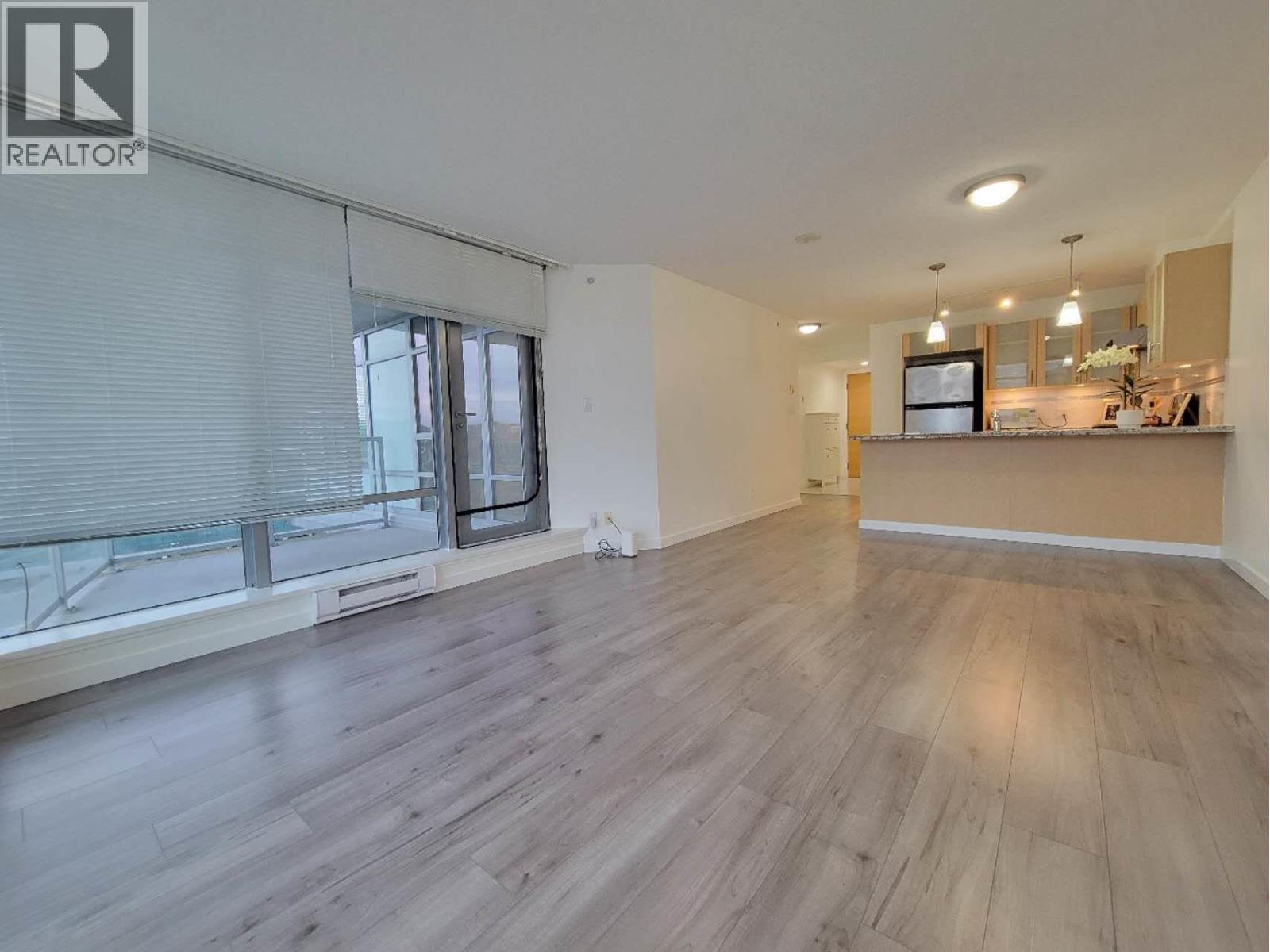 7888 Saba Road #1207 Property Photo 9