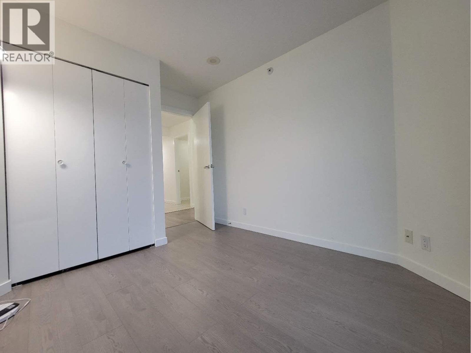 7888 Saba Road #1207 Property Photo 16