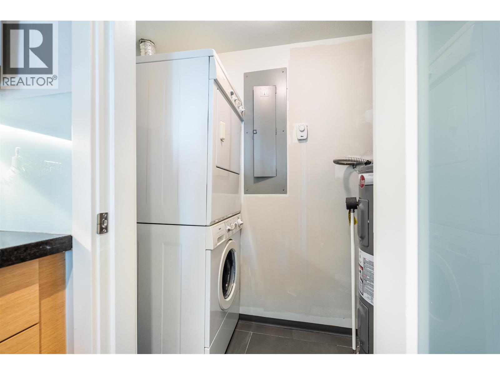 1551 Mariner Walk #204 Property Photo 27