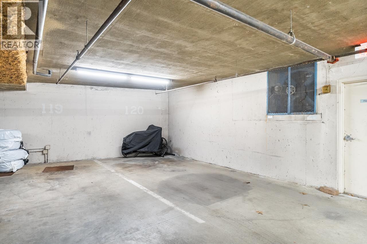 1551 Mariner Walk #204 Property Photo 28