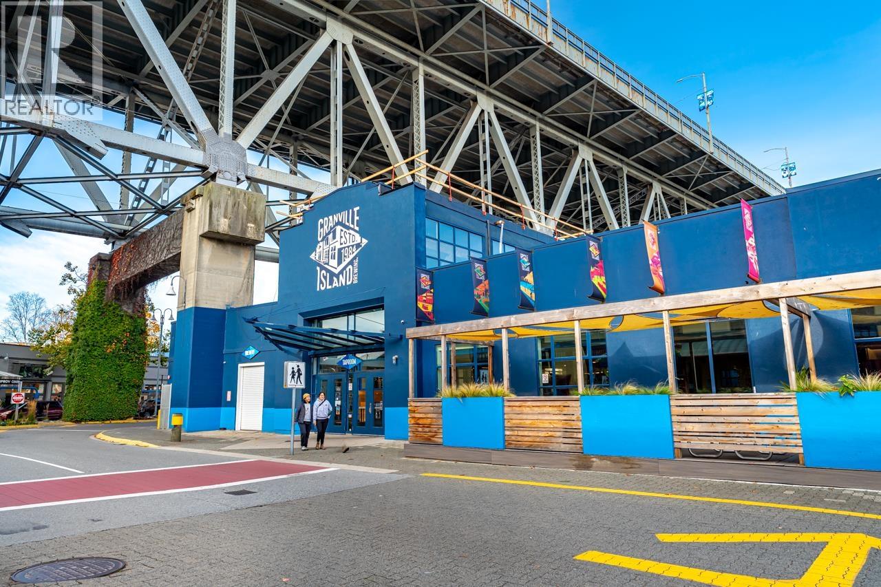 1551 Mariner Walk #204 Property Photo 36