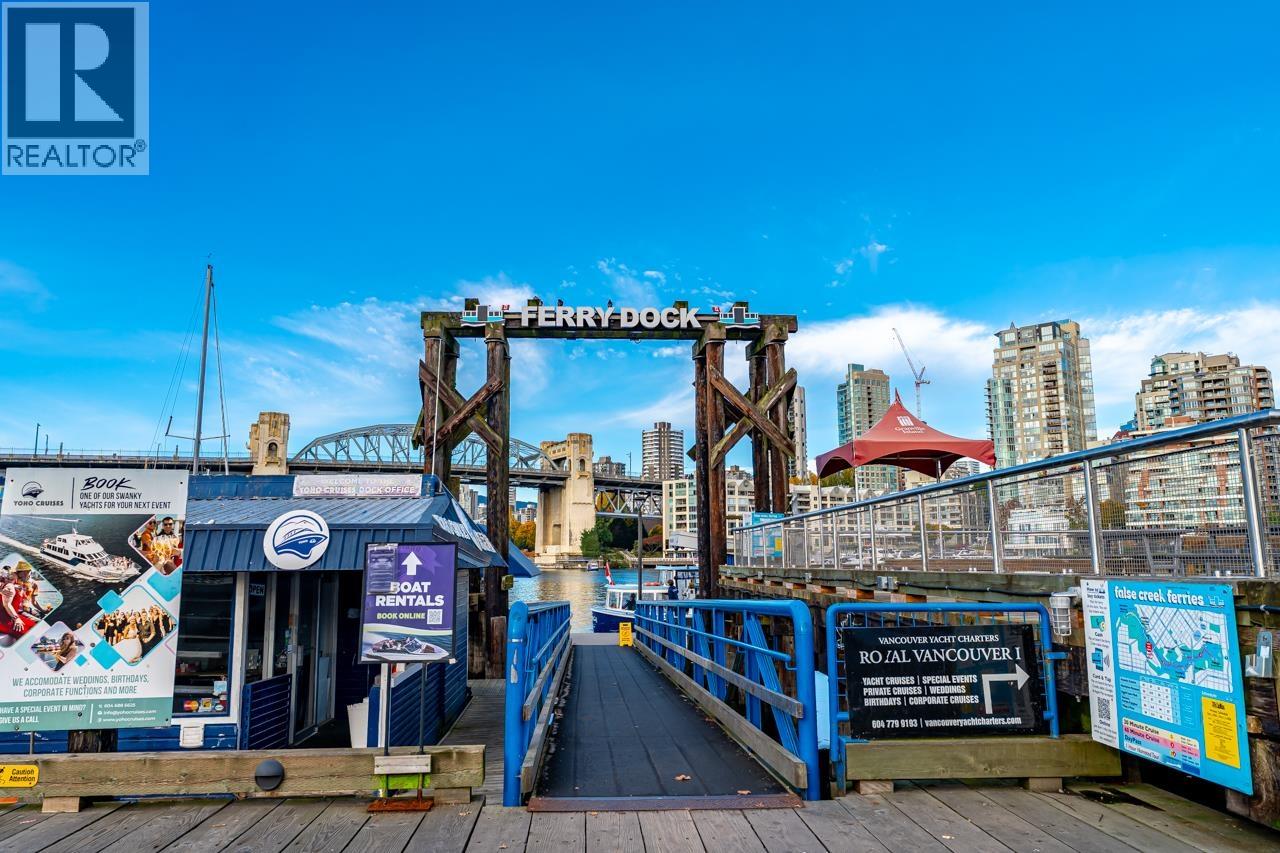 1551 Mariner Walk #204 Property Photo 38