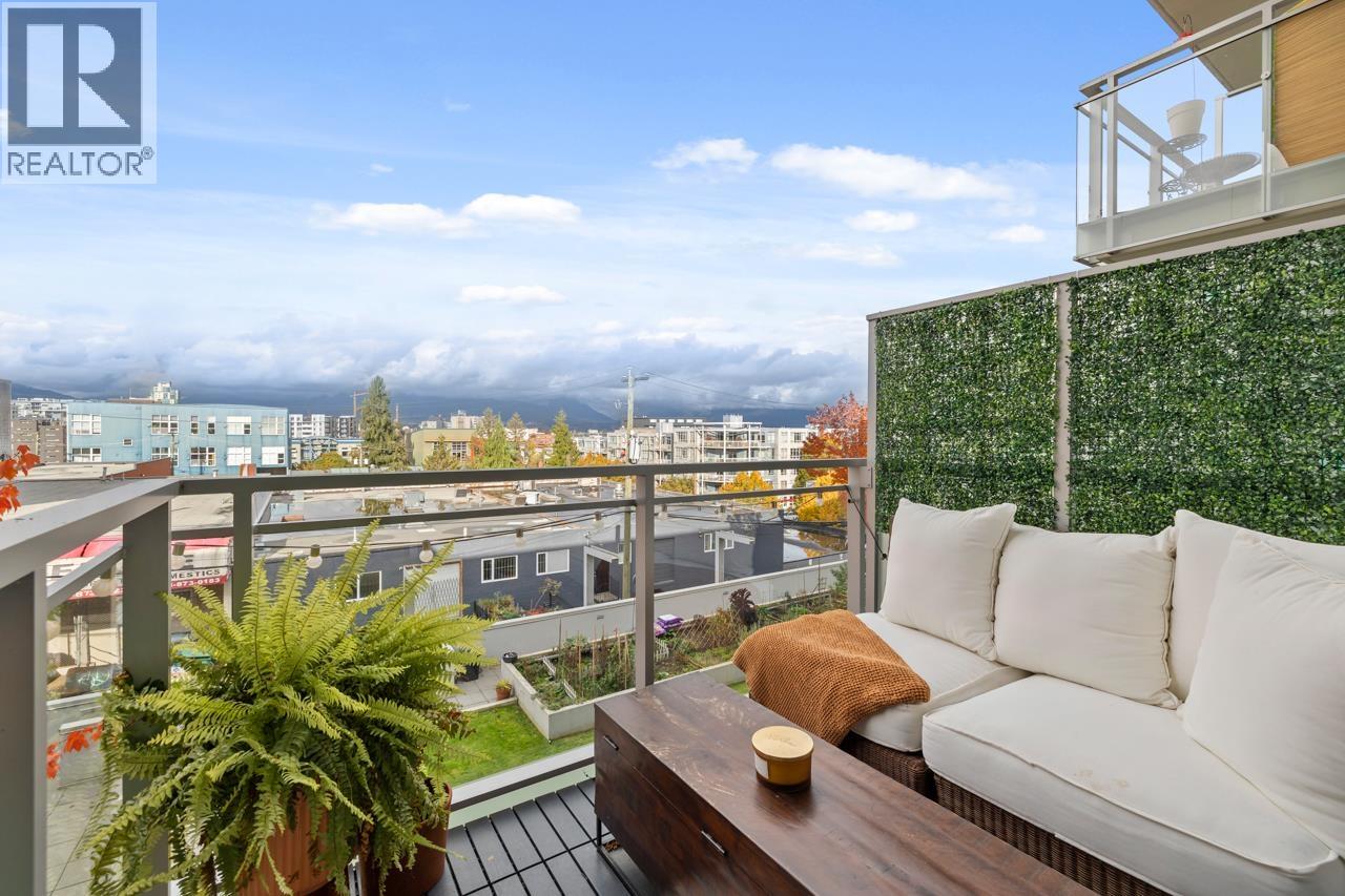 289 East 6th Avenue #520 Property Photo 2