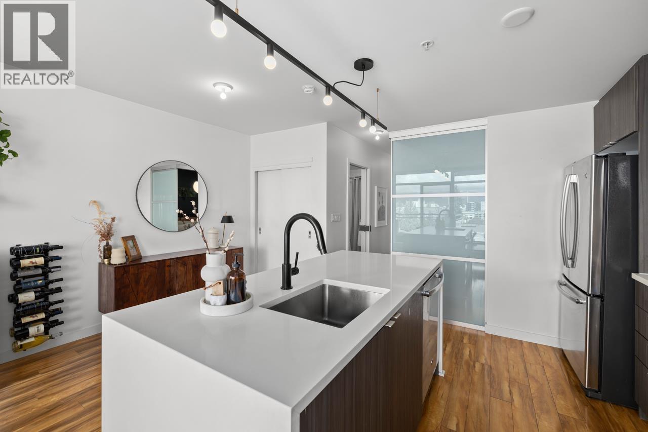 289 East 6th Avenue #520 Property Photo 10