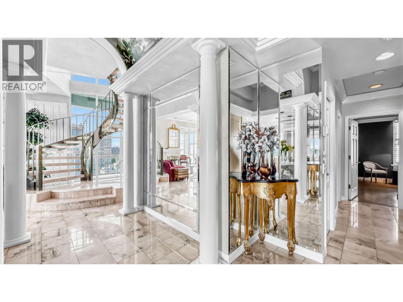 17 1861 BEACH AVENUE Property Photo 1