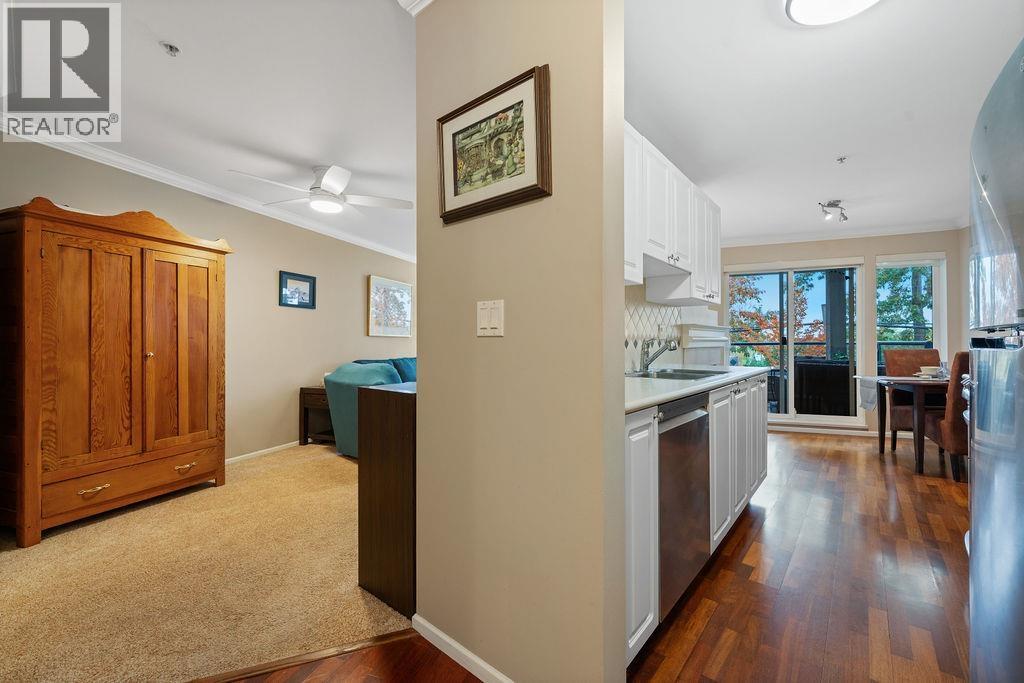 5800 Andrews Road #220 Property Photo 9