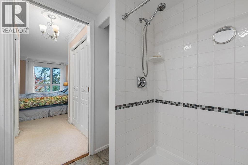 5800 Andrews Road #220 Property Photo 23