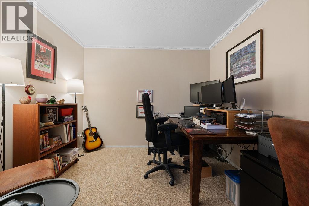 5800 Andrews Road #220 Property Photo 24