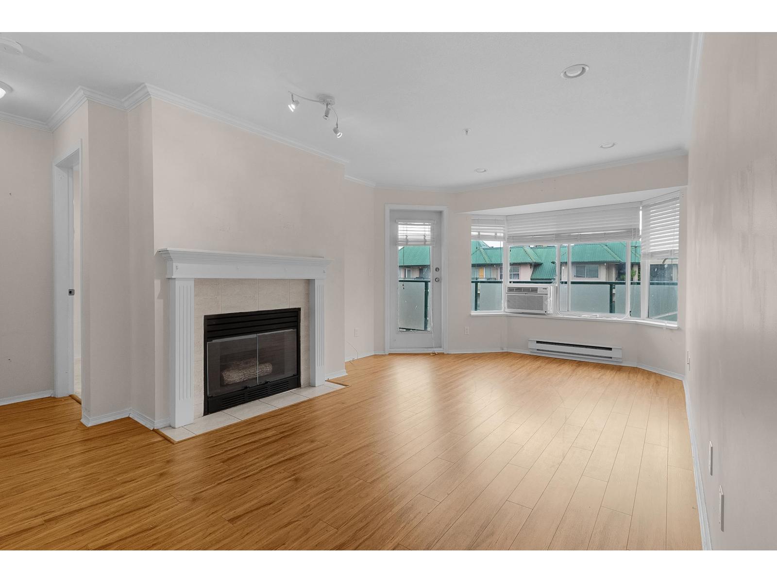 2960 Trethewey #406 Property Photo 2