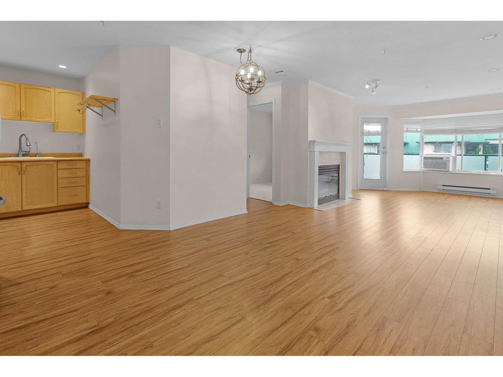 2960 Trethewey #406 Property Photo 8