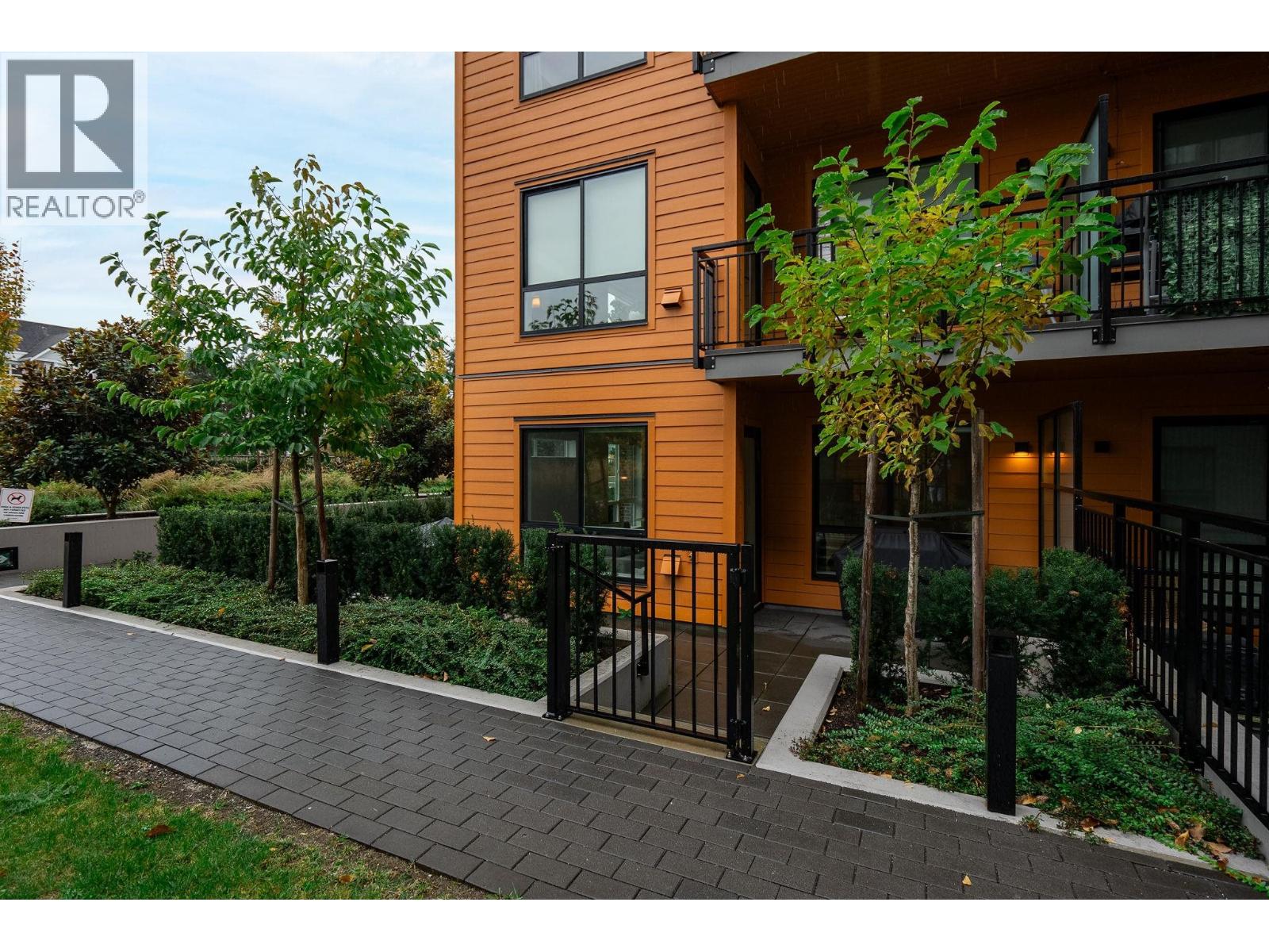 55 Klahanie Drive #205 Property Photo 23