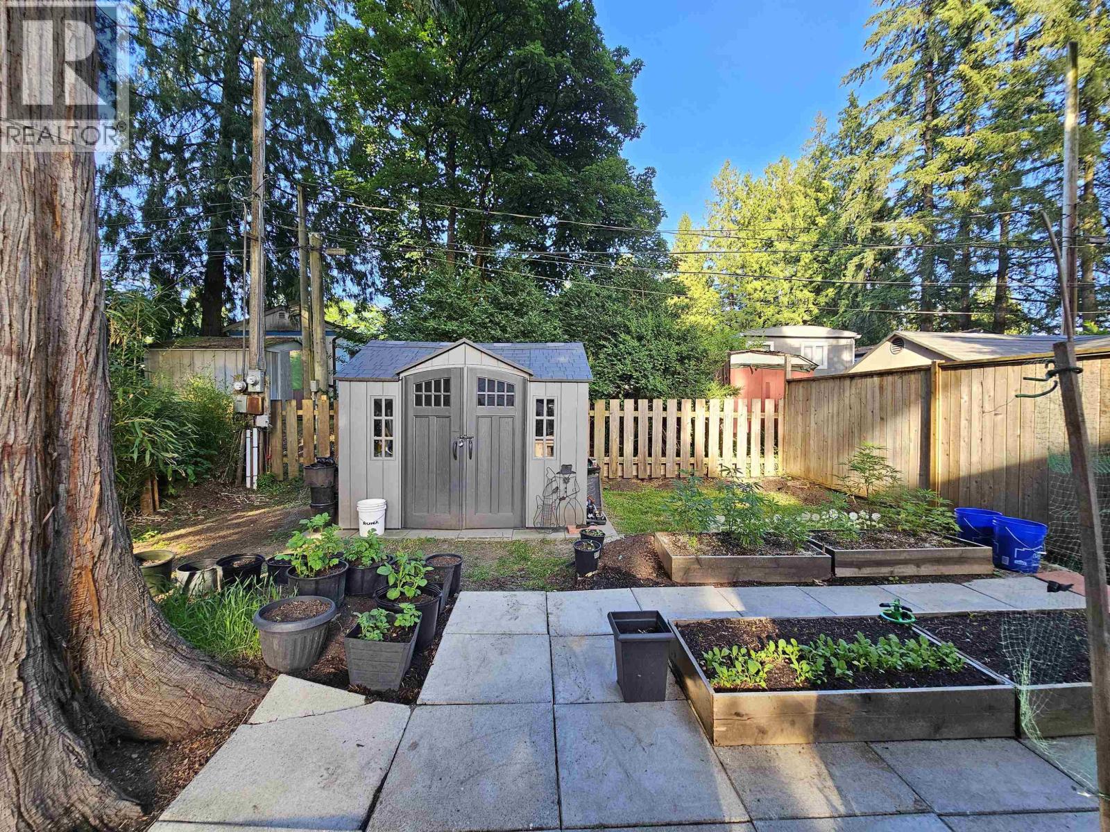 21091 Lougheed Highway #3 Property Photo 4